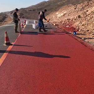 务川一是彩钢瓦喷漆翻新，地面喷涂